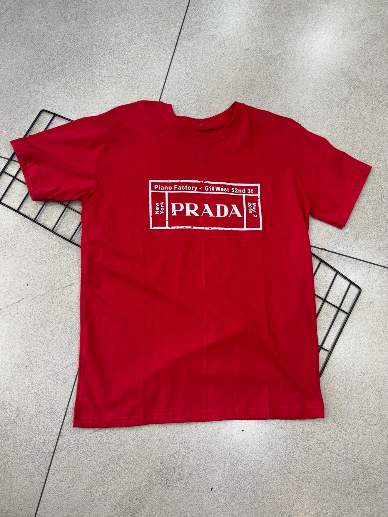 Camiseta masculina em promoção